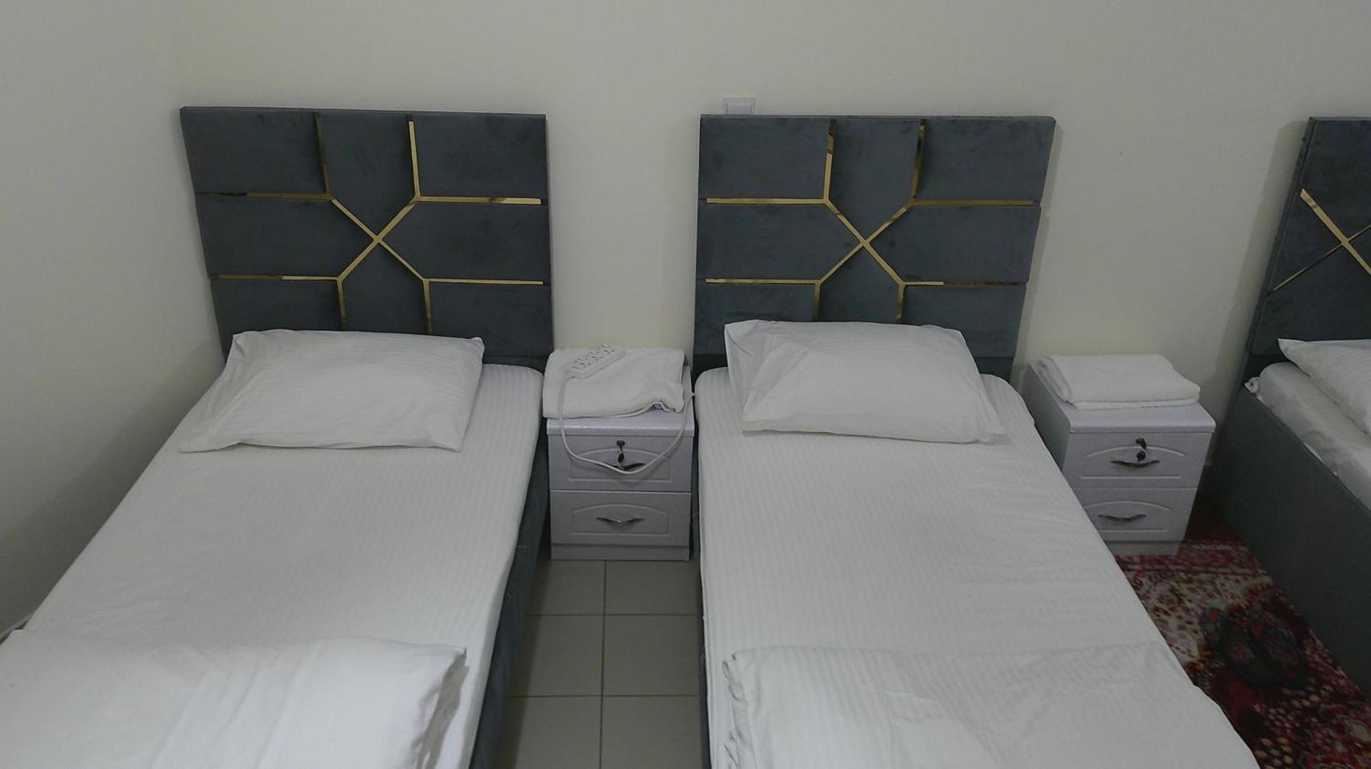Ruby Star Hostel Dubai F2 Extérieur photo