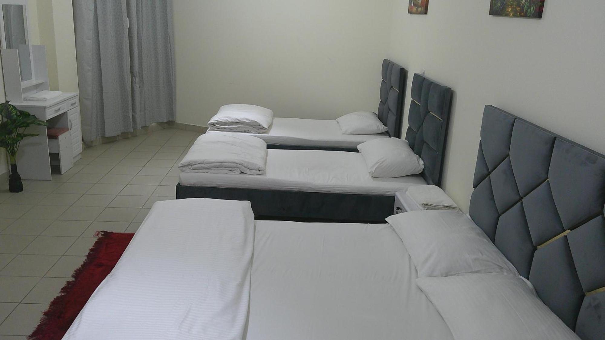 Ruby Star Hostel Dubai F2 Extérieur photo