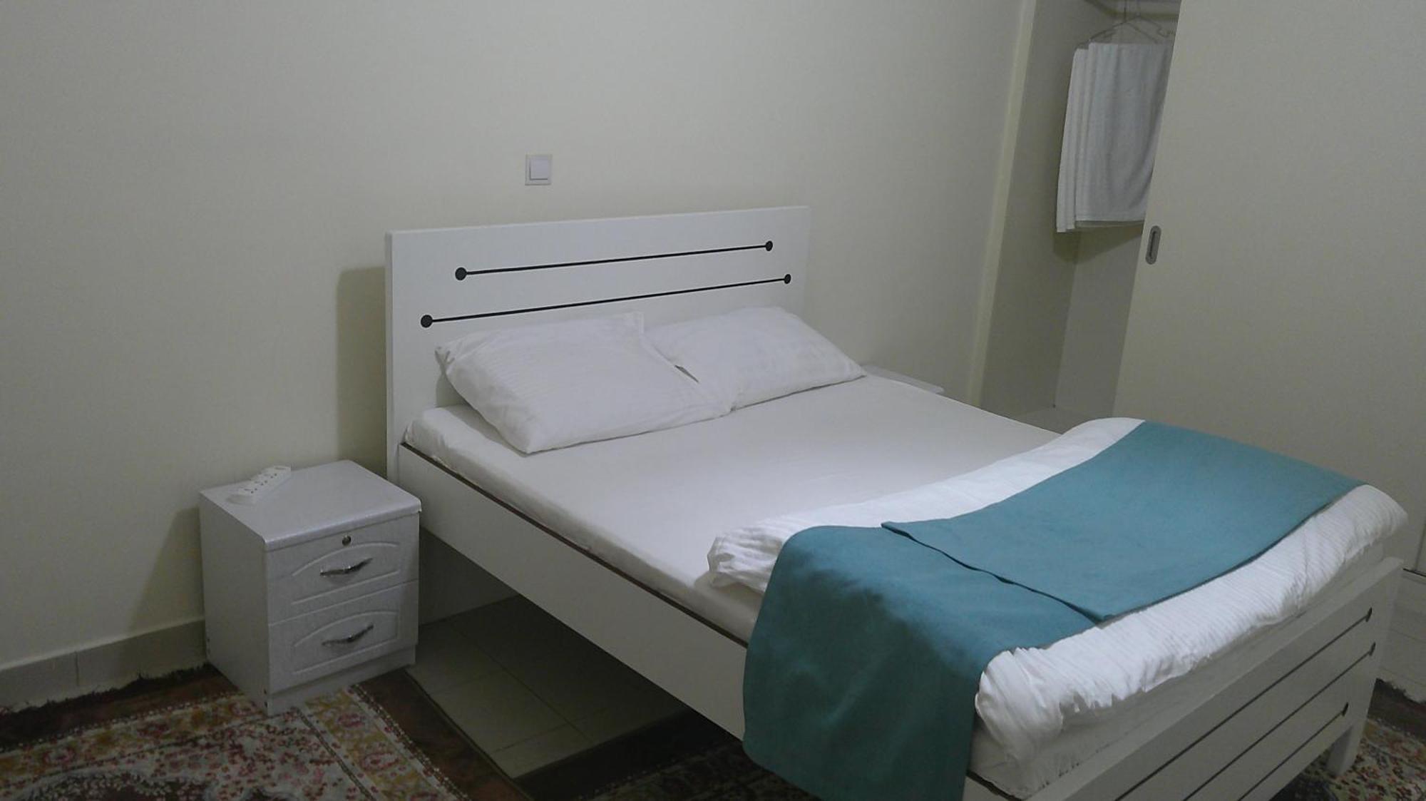 Ruby Star Hostel Dubai F2 Extérieur photo