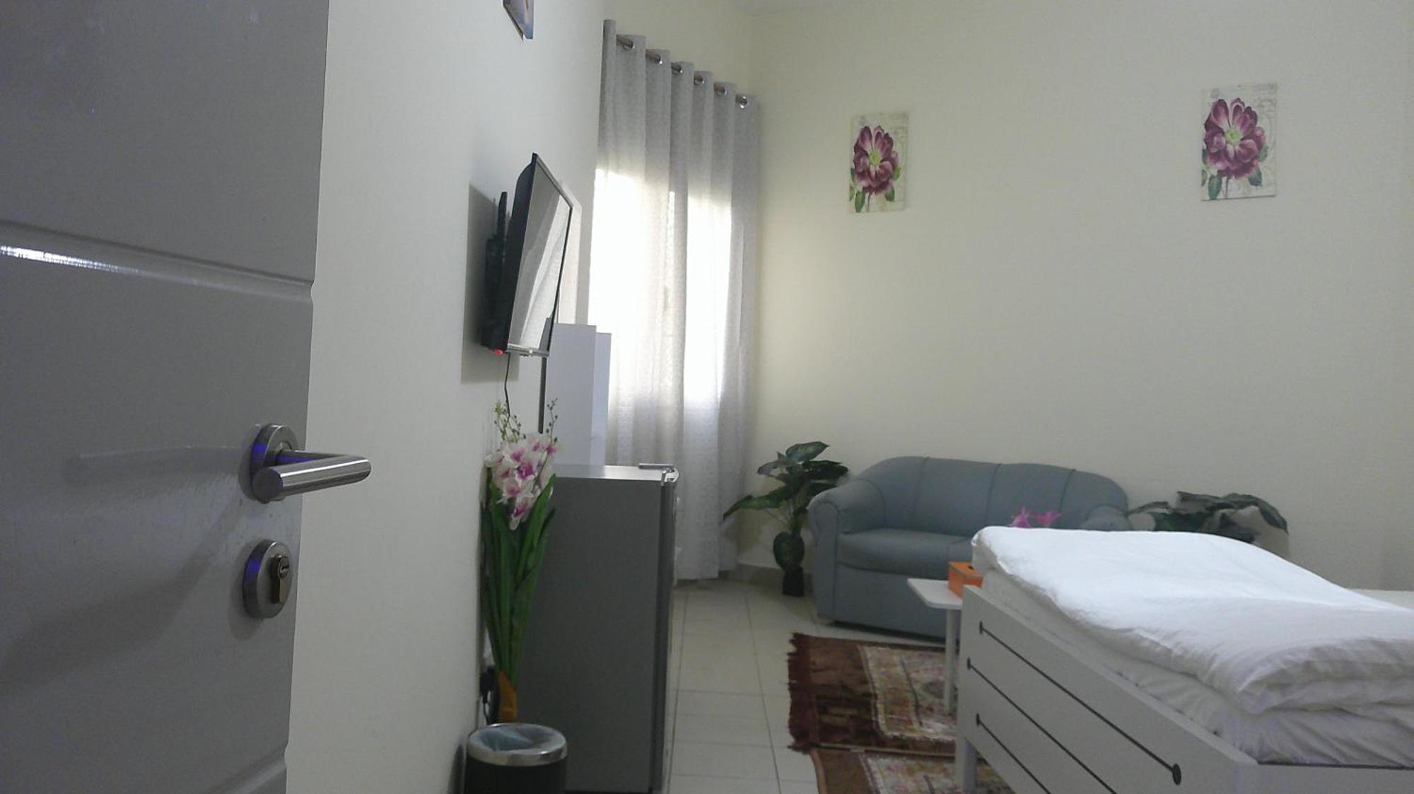 Ruby Star Hostel Dubai F2 Extérieur photo